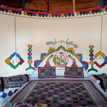 White Land Villagestay Dhordo Extérieur photo