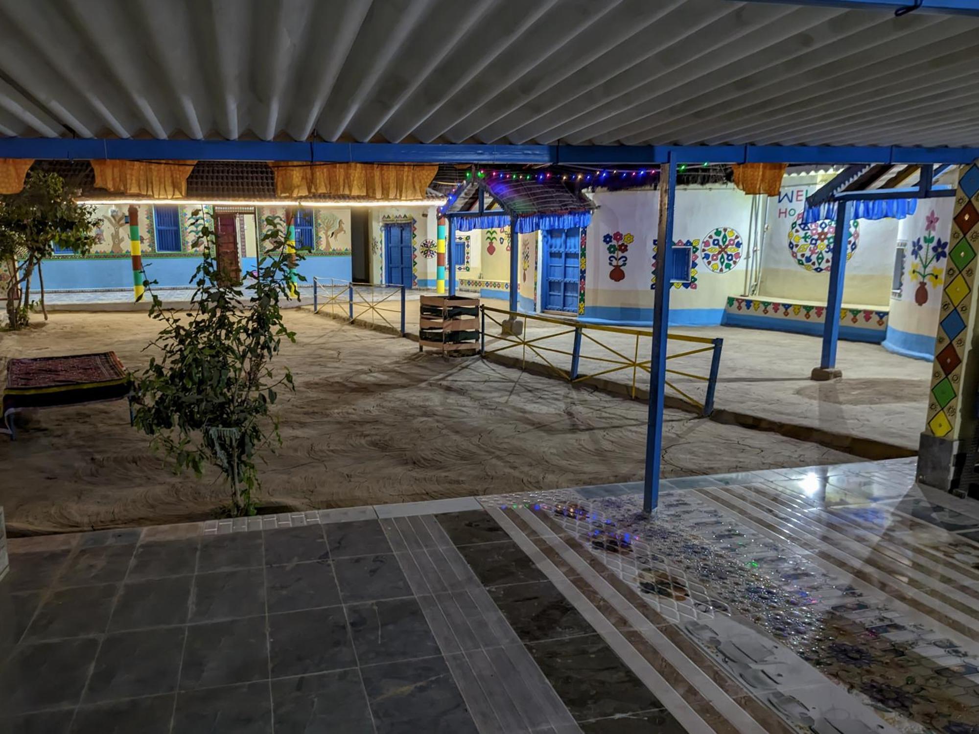 White Land Villagestay Dhordo Extérieur photo