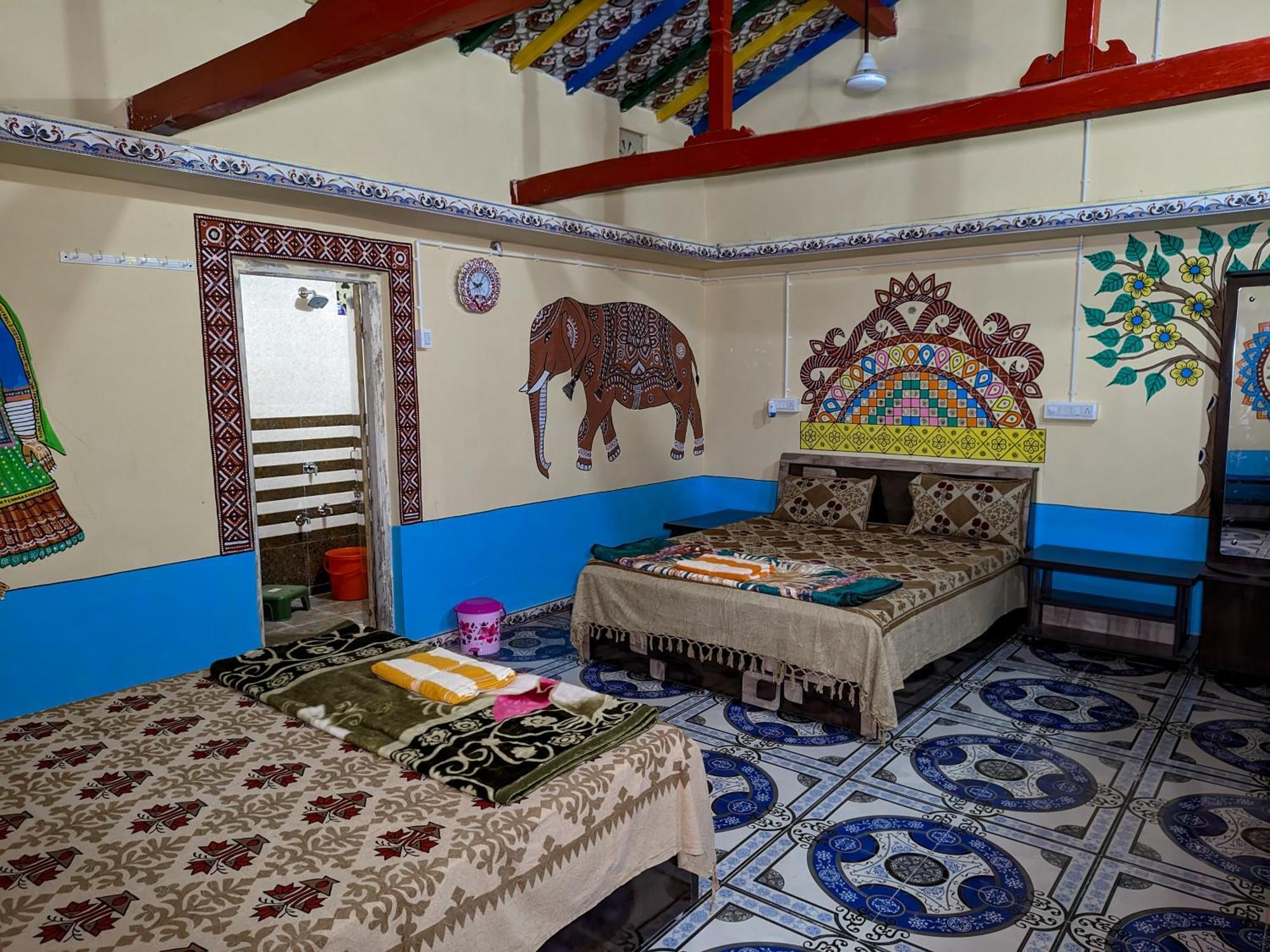 White Land Villagestay Dhordo Extérieur photo
