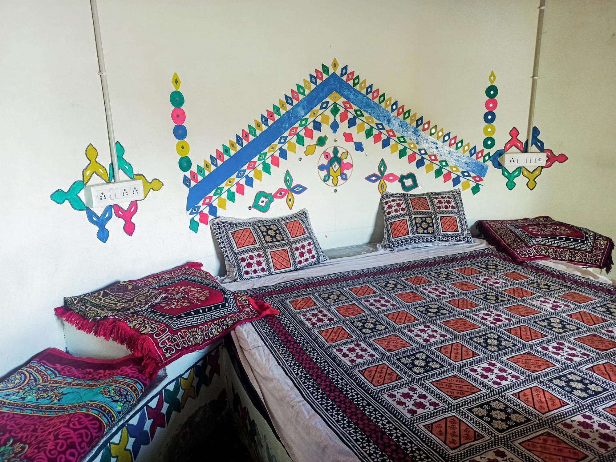 White Land Villagestay Dhordo Extérieur photo